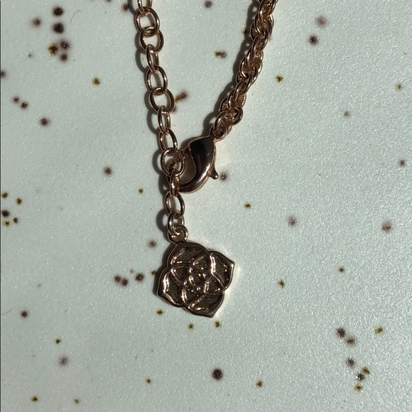 Kendra Scott Rayne long gold necklace - Picture 3 of 3